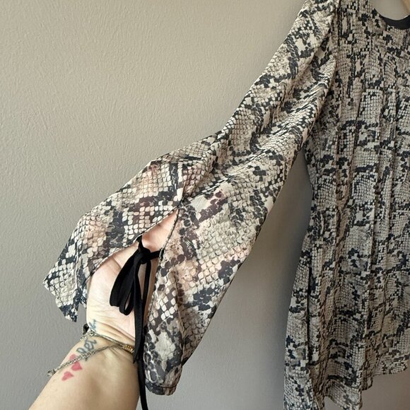 Women's 10 ASOS Design Chiffon Mini Dress with Tie Sleeve in Snake Print - Picture 7 of 10